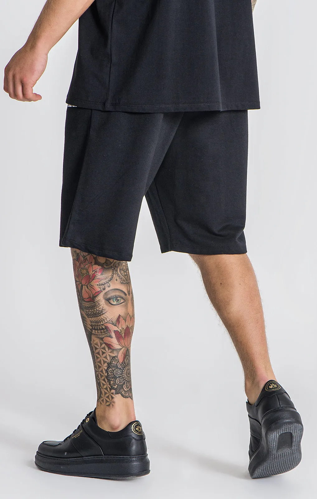 Black Kavanagh Loose Shorts