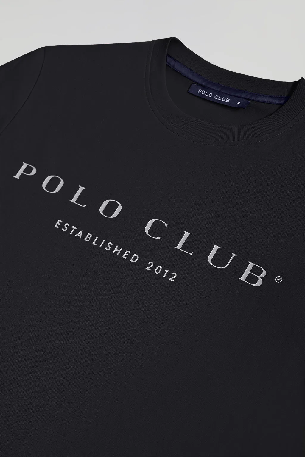 Camiseta básica negra con print icónico Polo Club