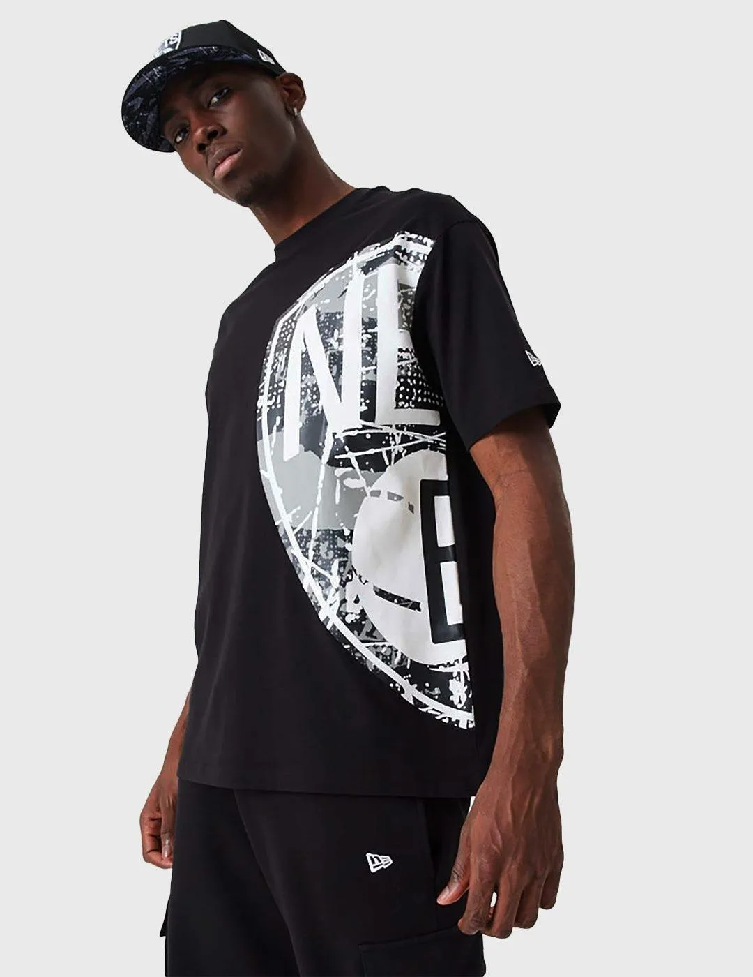 Camiseta New Era Large Team Logo Brooklyn Nets Blk