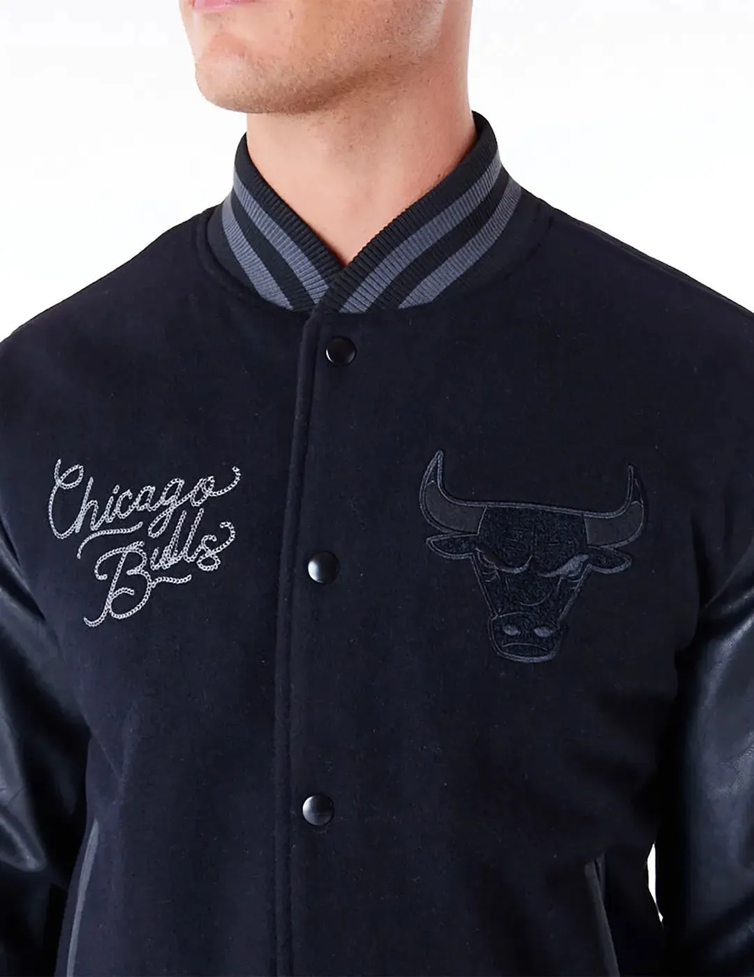 Chaqueta New Era NBA Bulls Patch Negro