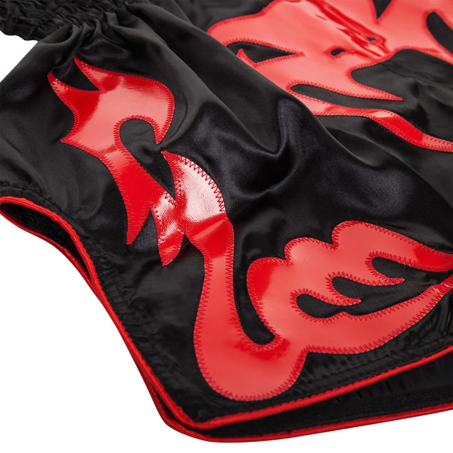 Pantalón de Muay Thai Venum Bangkok Inferno - Negro/Rojo