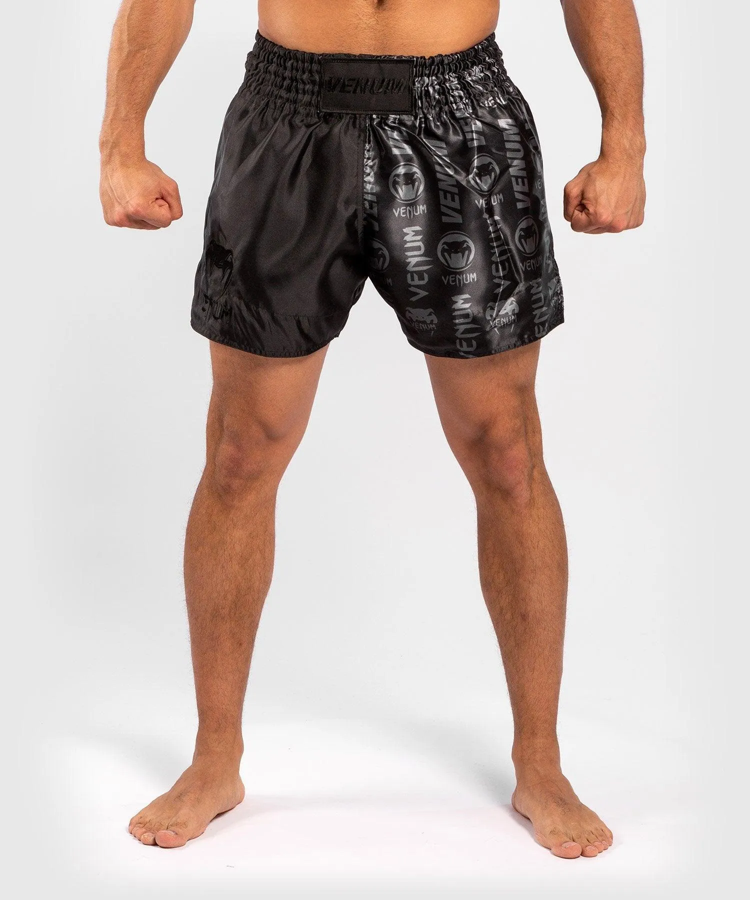 Pantalones cortos Venum Logos Muay Thai - Negro/Negro